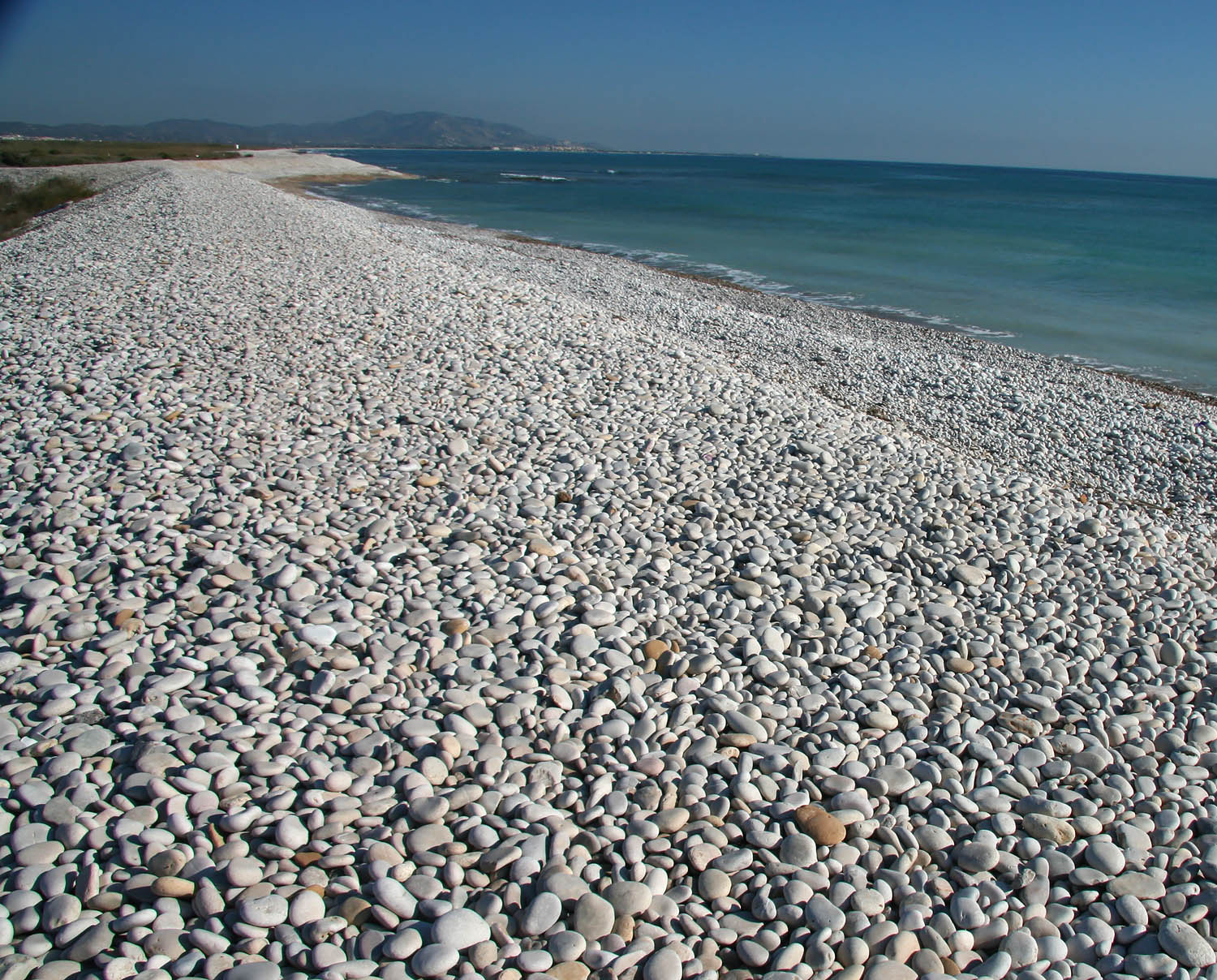 Prat de Cabanes-Torreblanca. Cordón litoral de cantos rodados